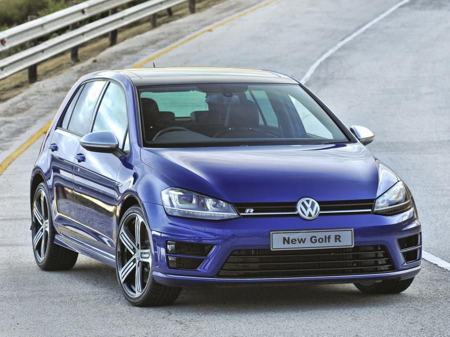 Volkswagen Golf R 5-Door (ZA) '2014